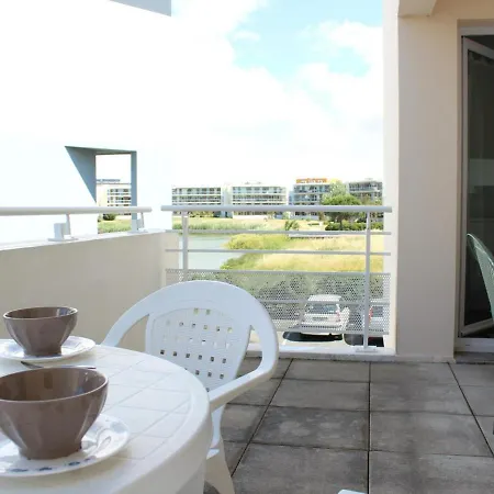 Apartment T2 Avec Piscine, Parking Et Terrasse - 4 Couchages, - Fr-1-246-497